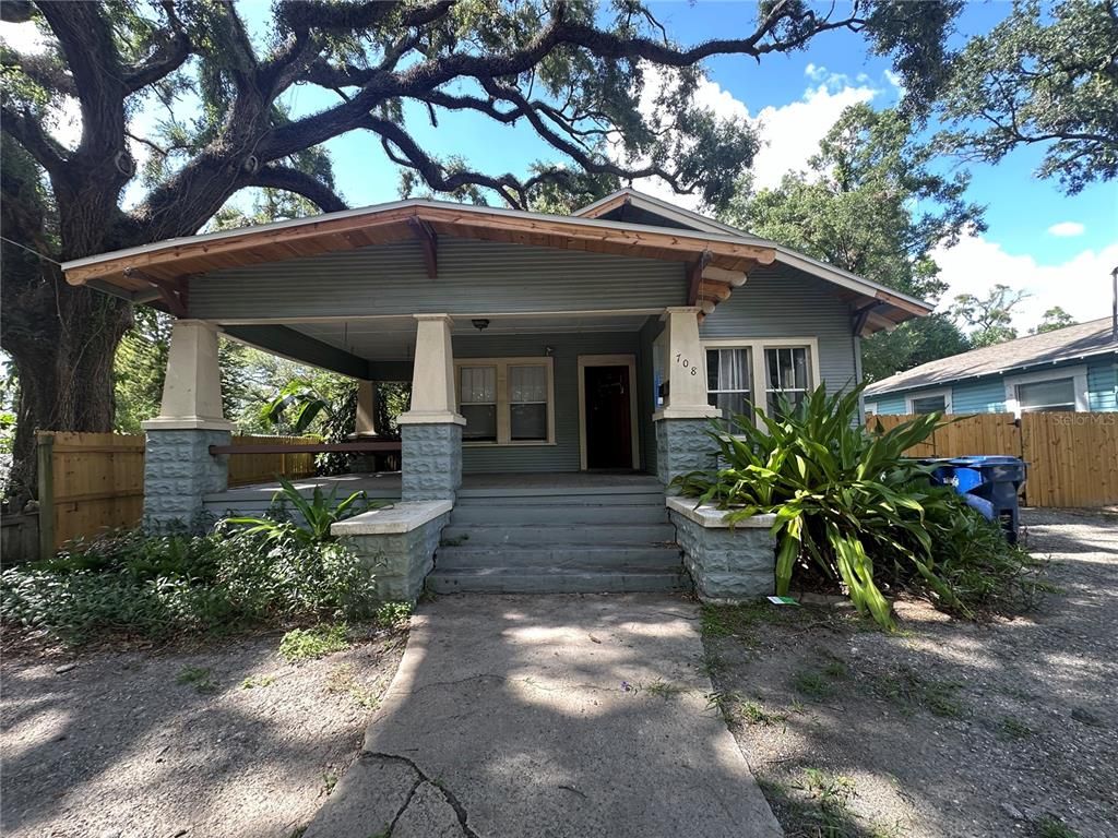 708 E CRENSHAW STREET, Tampa, FL 33604