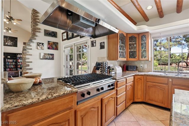 6600 Via Provenza Avenue, Las Vegas, NV 89131