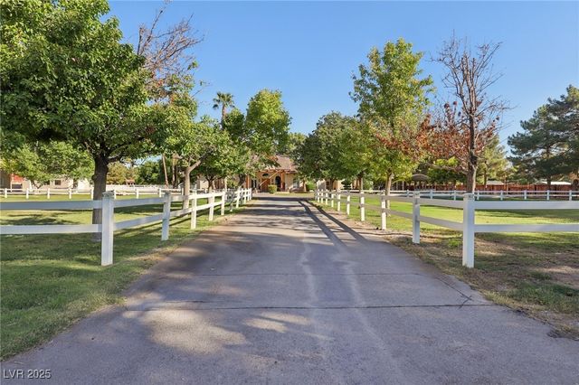 6600 Via Provenza Avenue, Las Vegas, NV 89131