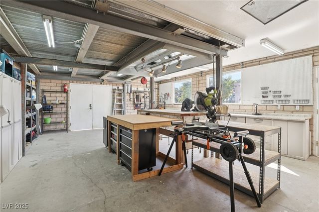 6600 Via Provenza Avenue, Las Vegas, NV 89131