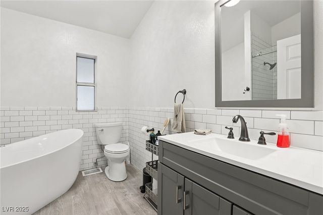 6600 Via Provenza Avenue, Las Vegas, NV 89131