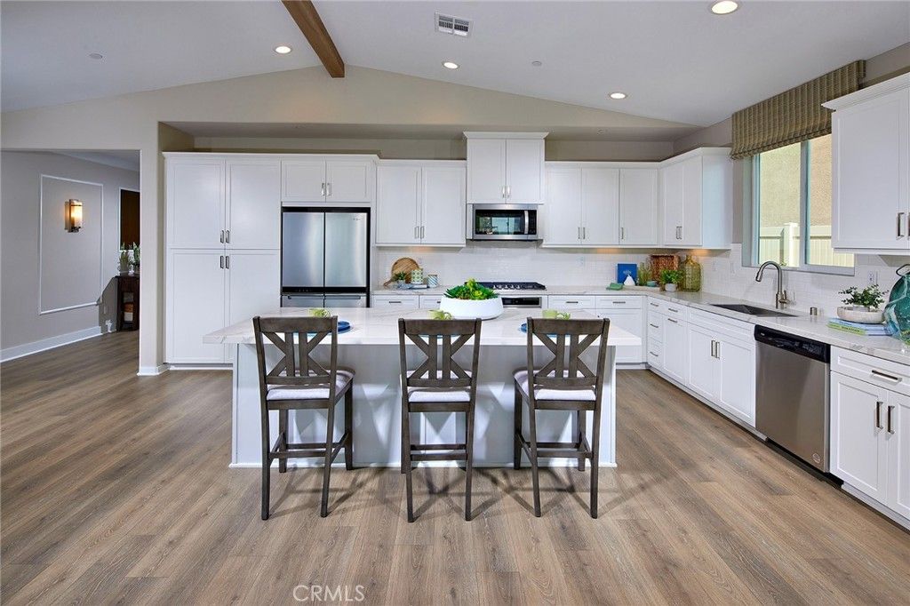 Image 6 of property listing at 30945 Campania Road, Highland, CA 92346