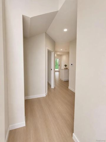 6511 S State Road, Ann Arbor, MI 48176