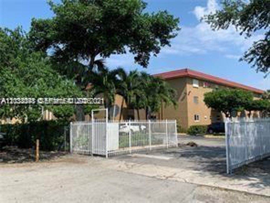 4655 Palm Ave 315, Hialeah, FL 33012