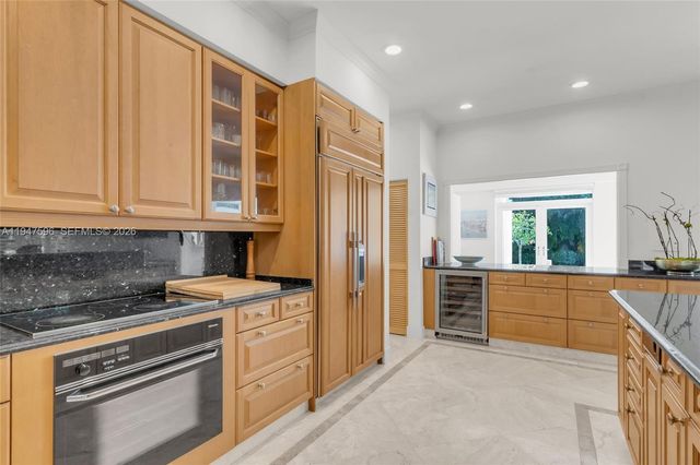 5794 SW 76th Ter, South Miami, FL 33143