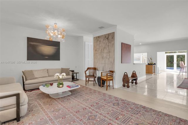 5794 SW 76th Ter, South Miami, FL 33143