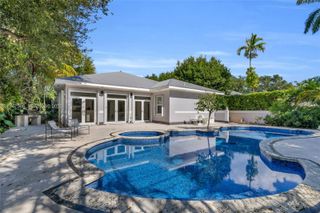 5794 SW 76th Ter, South Miami, FL 33143