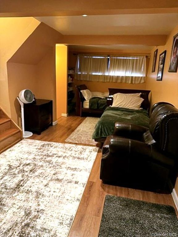 8 Debora Drive, Plainview, NY 11803 — photo 4