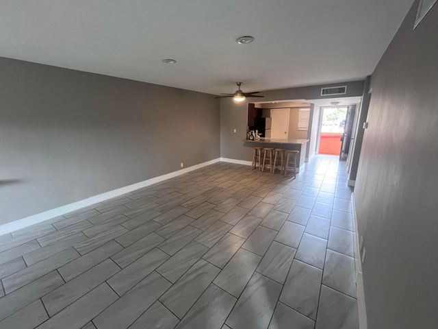 6301 N Falls Circle Drive 111, Lauderhill, FL 33319