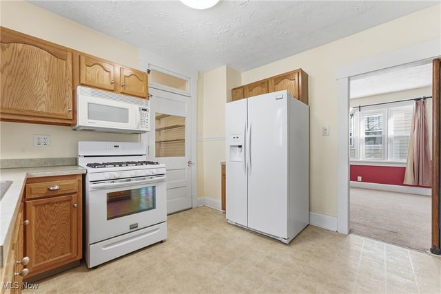 1410 Perkins Avenue NW, Canton, OH 44703