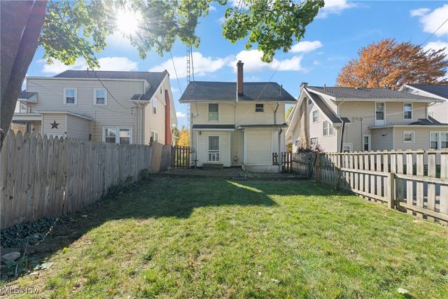 1410 Perkins Avenue NW, Canton, OH 44703