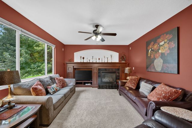 12306 Townsend Avenue, Urbandale, IA 50323