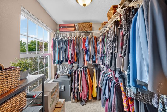 12306 Townsend Avenue, Urbandale, IA 50323