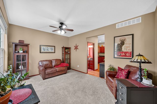 12306 Townsend Avenue, Urbandale, IA 50323