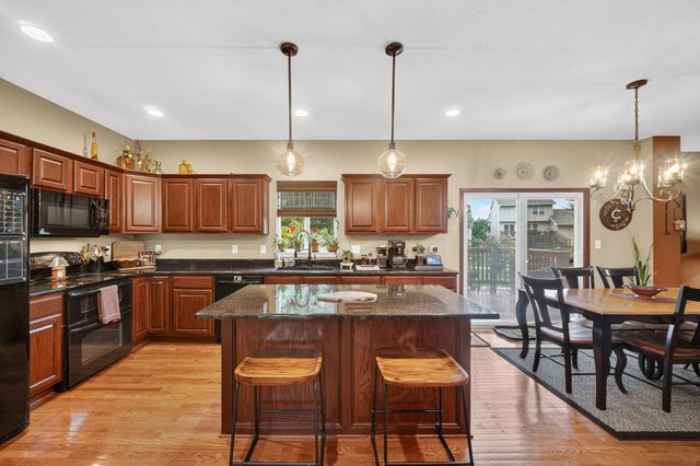 12306 Townsend Avenue, Urbandale, IA 50323