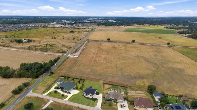 192 Kimbrough, Seguin, TX 78155