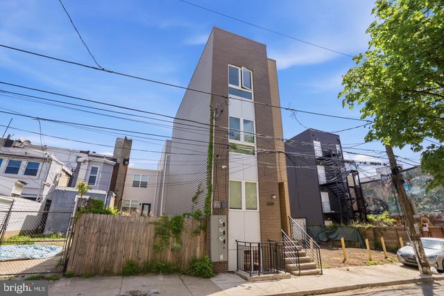 2010 N 8TH ST, Philadelphia, PA 19122