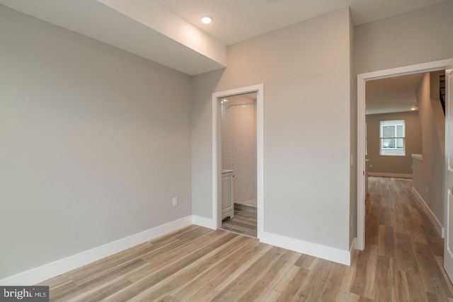 2010 N 8TH ST, Philadelphia, PA 19122