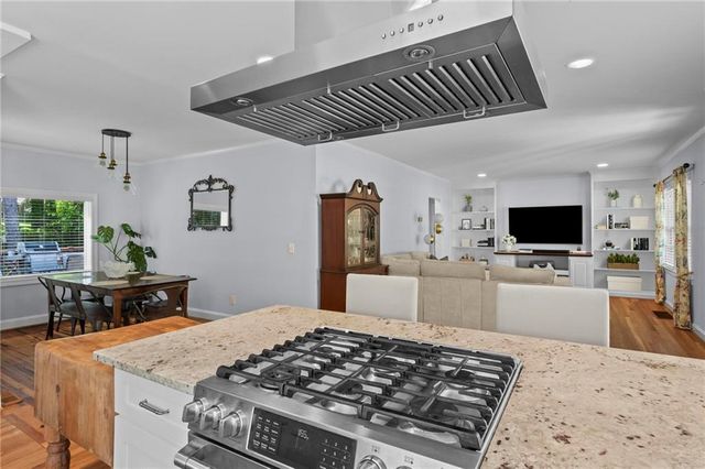 1059 Lindridge Drive NE, Atlanta, GA 30324