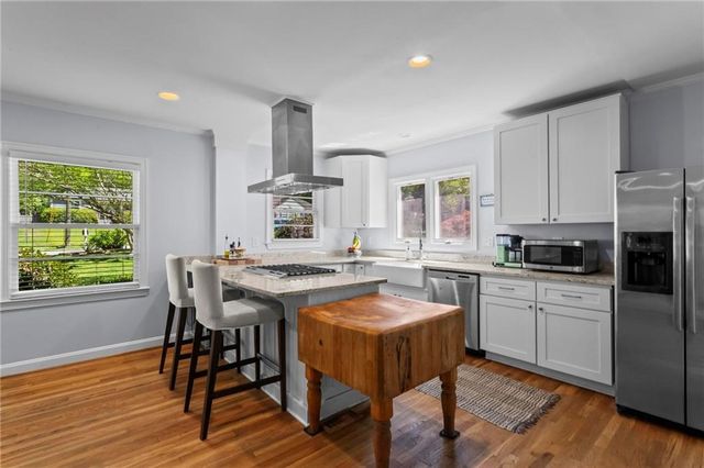 1059 Lindridge Drive NE, Atlanta, GA 30324