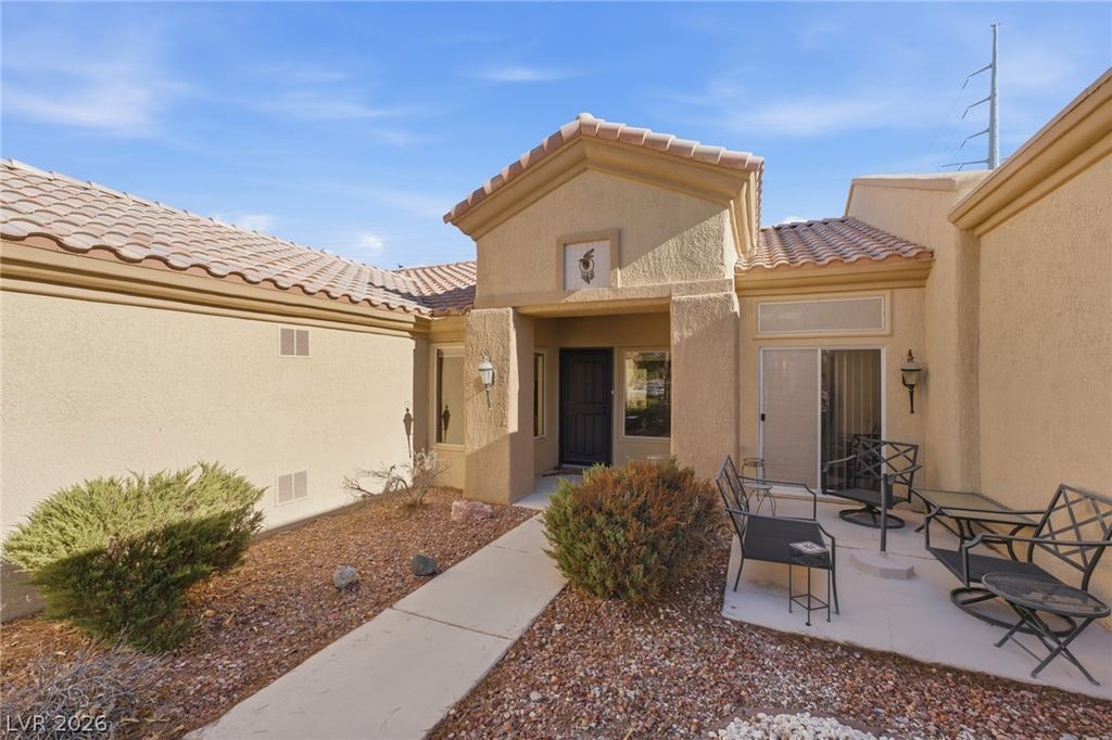 9812 Villa Ridge Drive, Las Vegas, NV 89134 — photo 2
