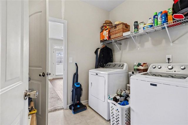 6320 Headwaters Way, Rex, GA 30273