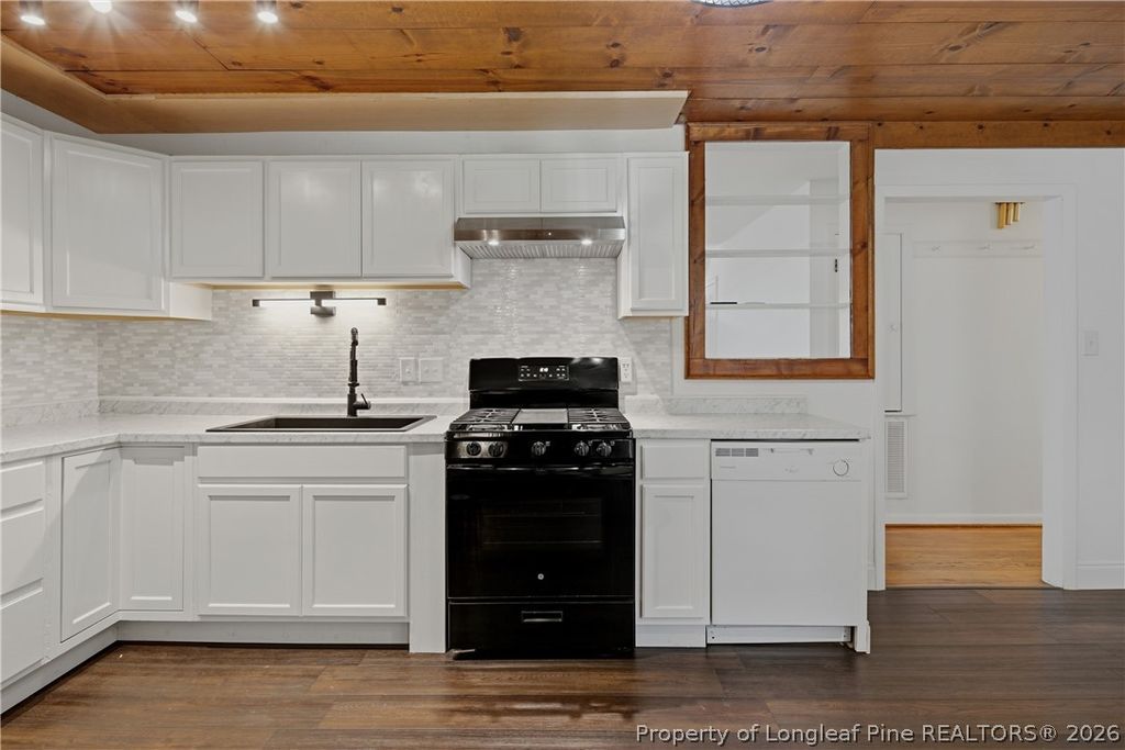 547 Farmview Drive, Fayetteville, NC 28311 — photo 15