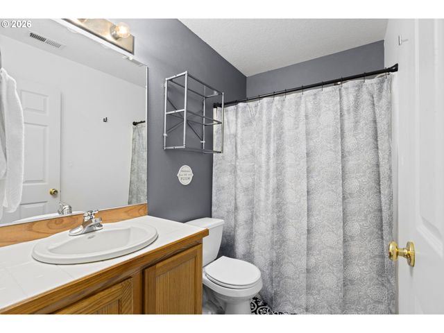 3418 Nw 30TH Cir, Camas, WA 98607