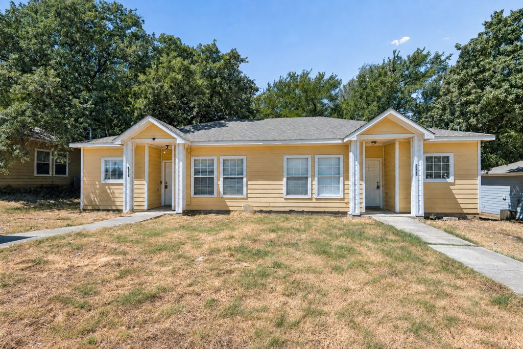 5959-5961 Robinwood Lane, Little Elm, TX 75068 — exterior