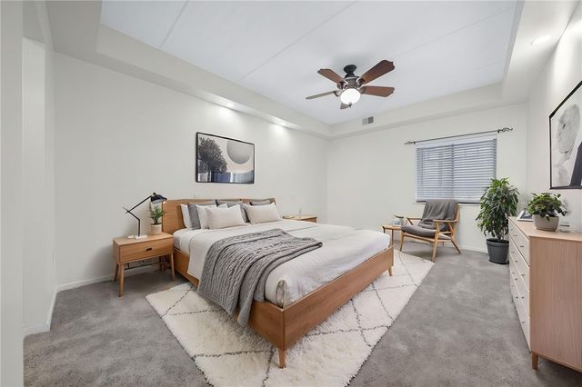 5600 Munhall Rd 201, Squirrel Hill, PA 15217