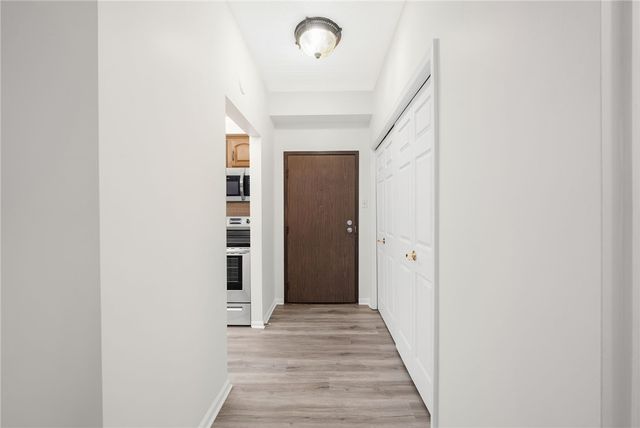 5600 Munhall Rd 201, Squirrel Hill, PA 15217