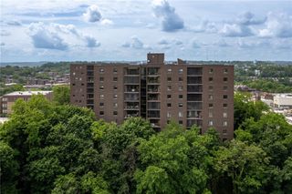 5600 Munhall Rd 201, Squirrel Hill, PA 15217