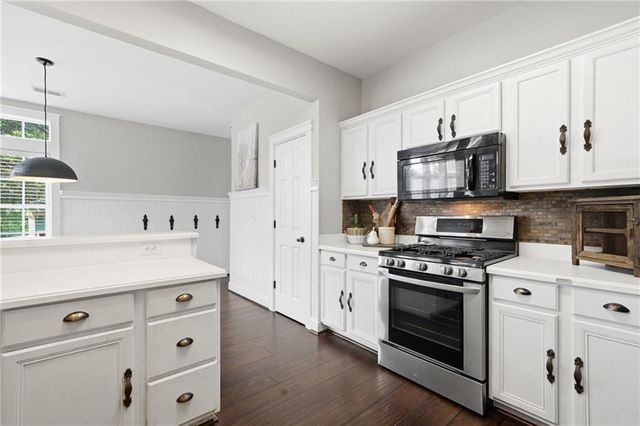 1041 Bridgemill Avenue, Canton, GA 30114
