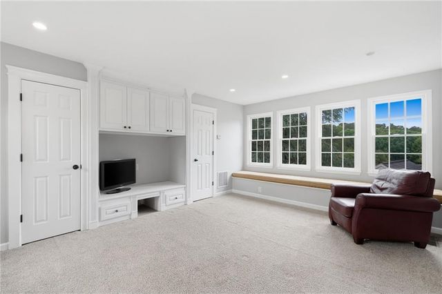 1041 Bridgemill Avenue, Canton, GA 30114