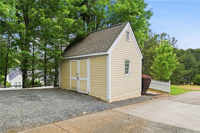 1041 Bridgemill Avenue, Canton, GA 30114