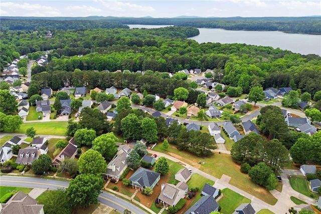 1041 Bridgemill Avenue, Canton, GA 30114