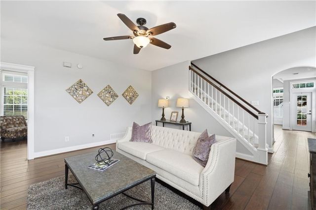1041 Bridgemill Avenue, Canton, GA 30114