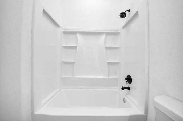 605 E Murrill Ave, Baytown, TX 77520