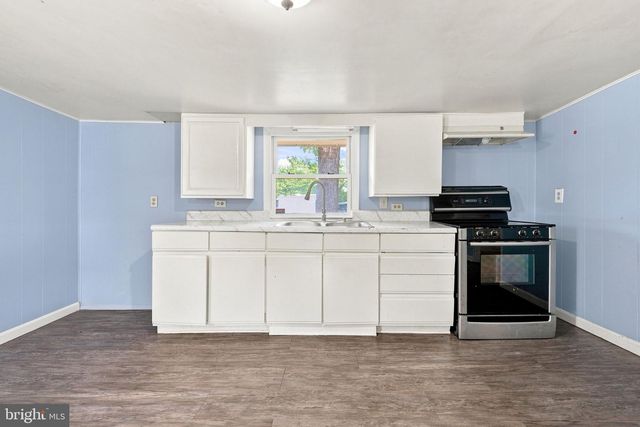 1024 FRONT ROYAL PIKE, Winchester, VA 22602
