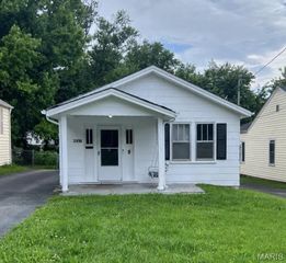 2935 Walton Road, Overland, MO 63114