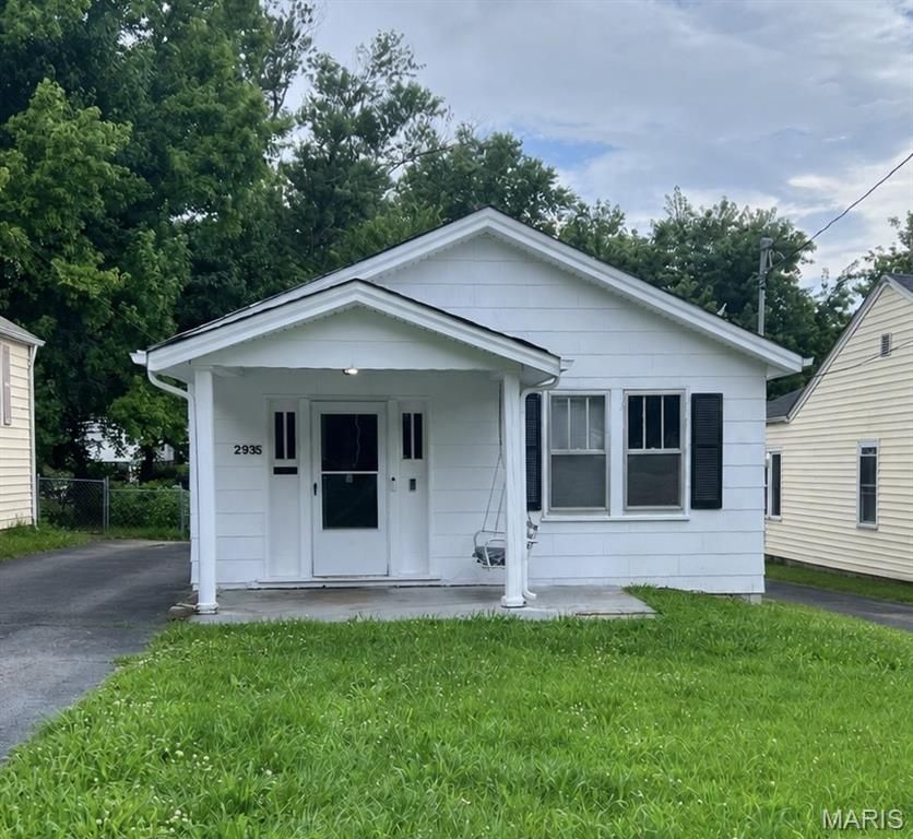 2935 Walton Road, Overland, MO 63114