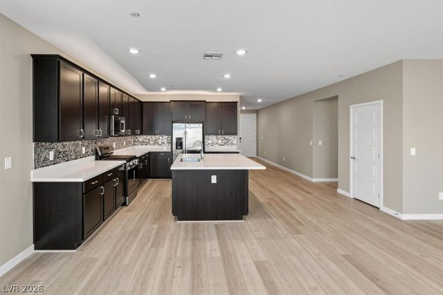 10862 Lewis Pointe Avenue, Las Vegas, NV 89166