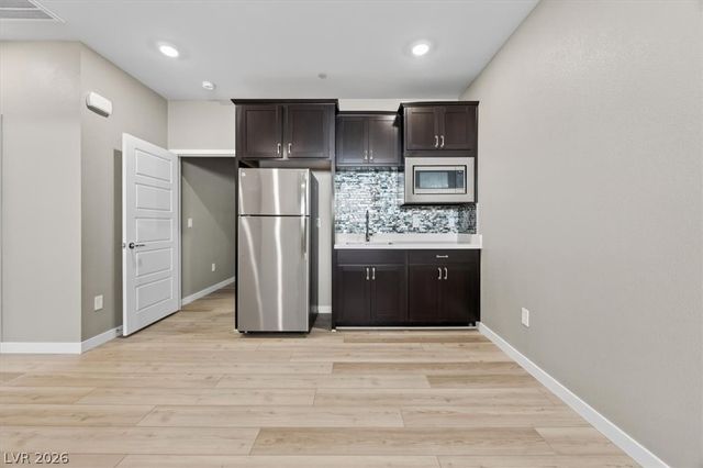10862 Lewis Pointe Avenue, Las Vegas, NV 89166