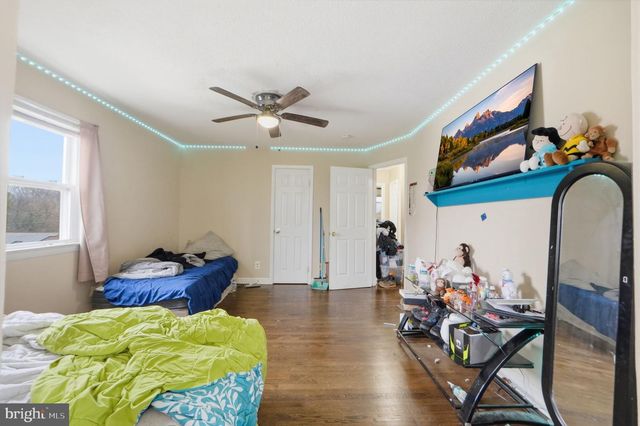 7421 HENDRICKS DR, Hyattsville, MD 20784