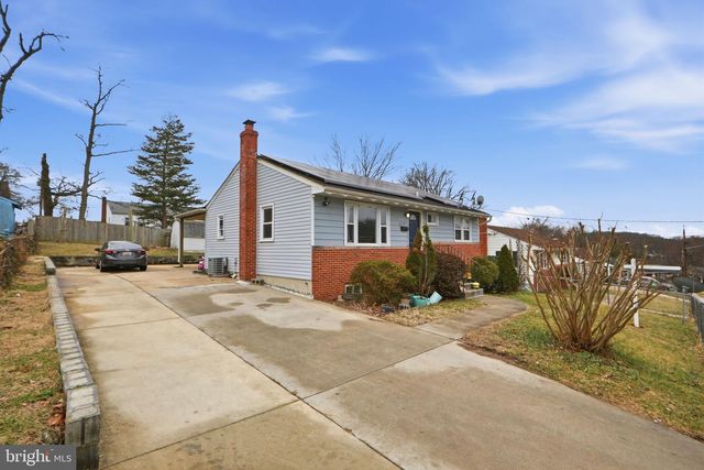 7421 HENDRICKS DR, Hyattsville, MD 20784