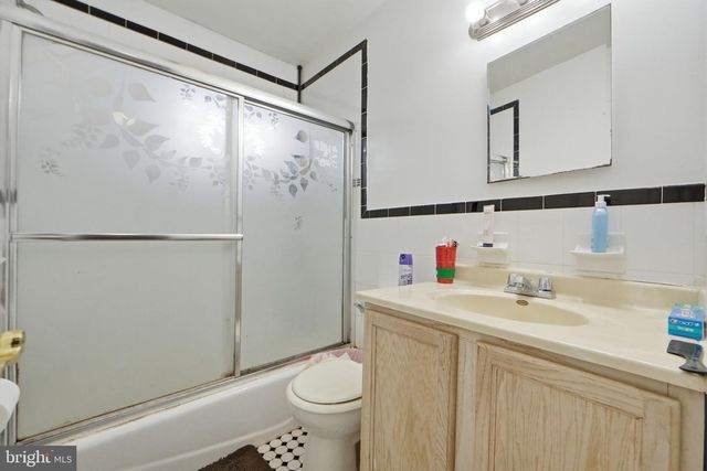 7421 HENDRICKS DR, Hyattsville, MD 20784