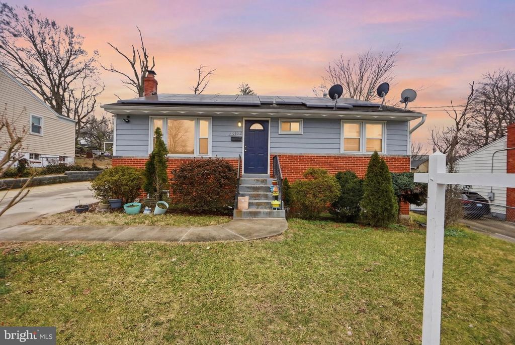 7421 HENDRICKS DR, Hyattsville, MD 20784