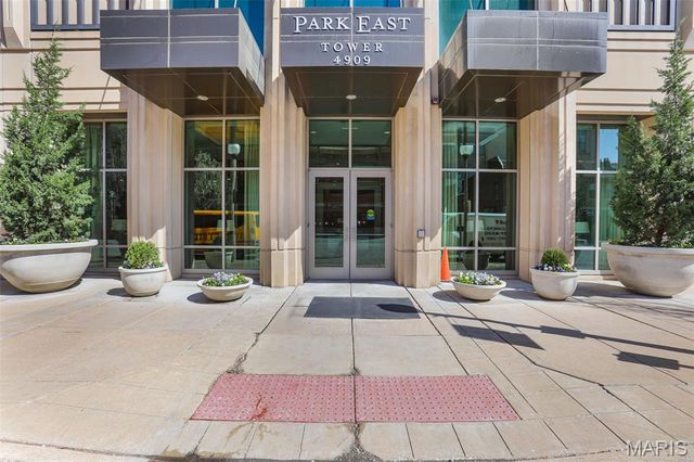 4909 Laclede Avenue 1104, St Louis, MO 63108