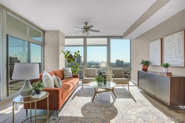 4909 Laclede Avenue 1104, St Louis, MO 63108