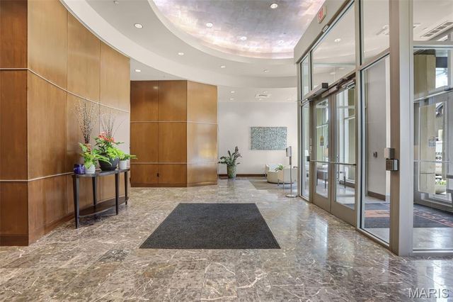 4909 Laclede Avenue 1104, St Louis, MO 63108